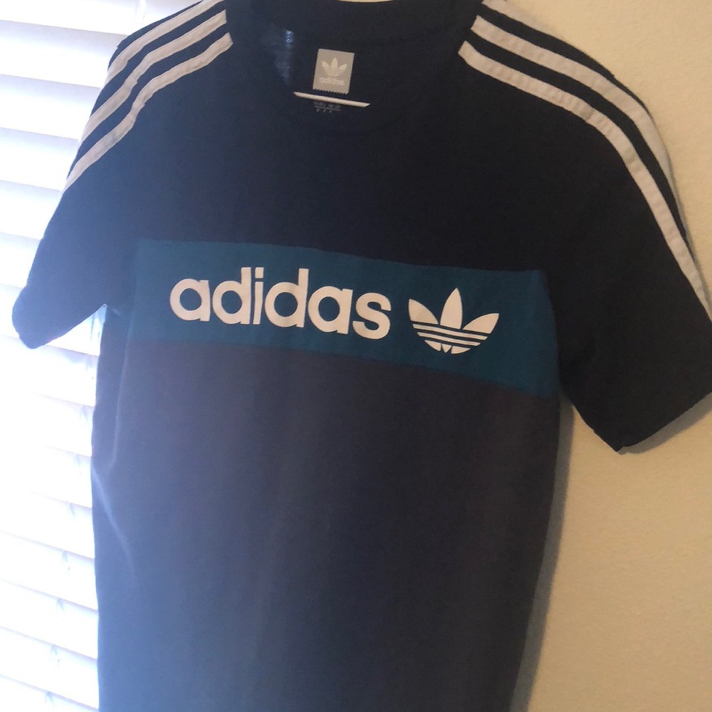 short sleeve adidas tee